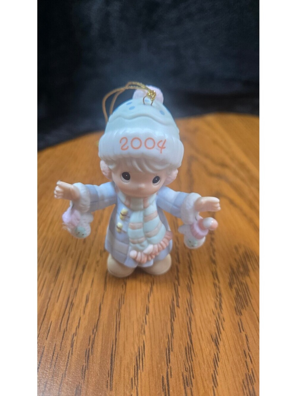 Precious Moments 2004 Winter Figurine Ornament